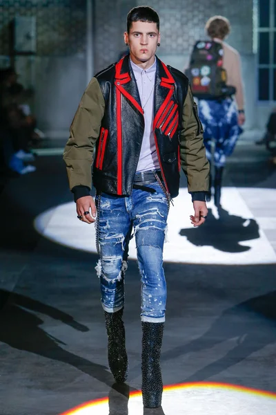 Look 13
